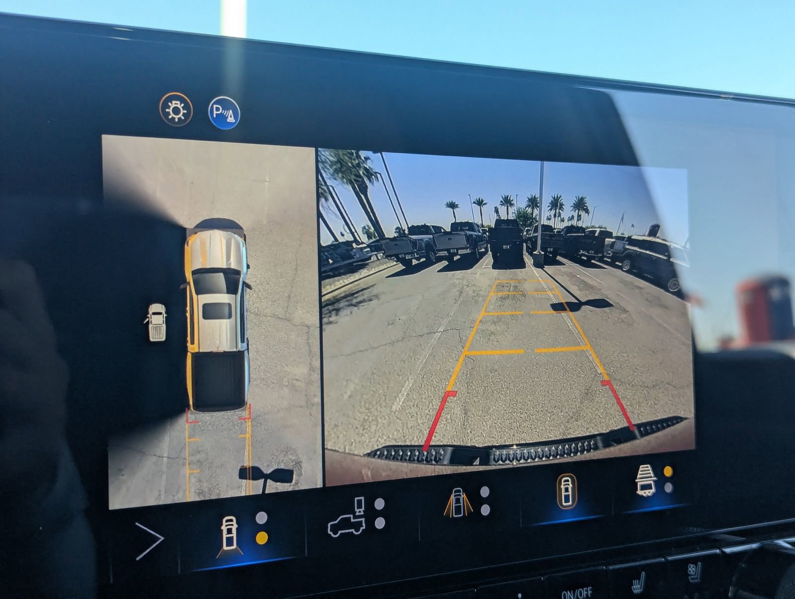 Used 2026 Chevrolet Colorado ZR2 w/ Technology Package image 23