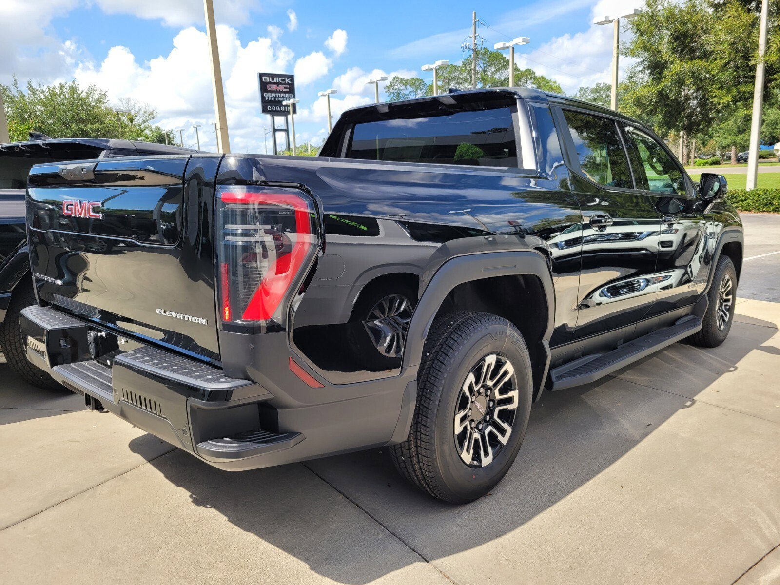 New 2026 GMC Sierra EV Elevation image 11