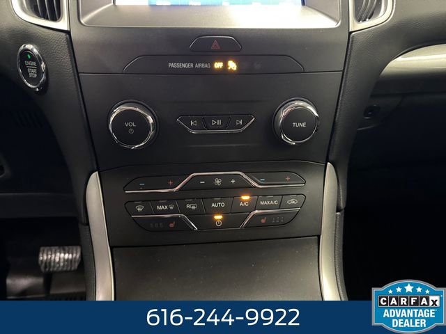 Used 2020 Ford Edge SEL w/ Cold Weather Package image 3