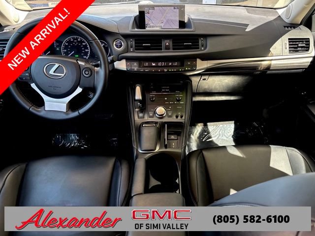 Used 2015 Lexus CT 200h w/ Navigation Package FWD image 16