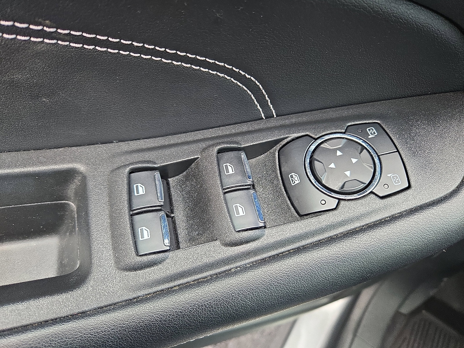 Certified 2024 Ford Edge Titanium w/ Equipment Group 301A image 10