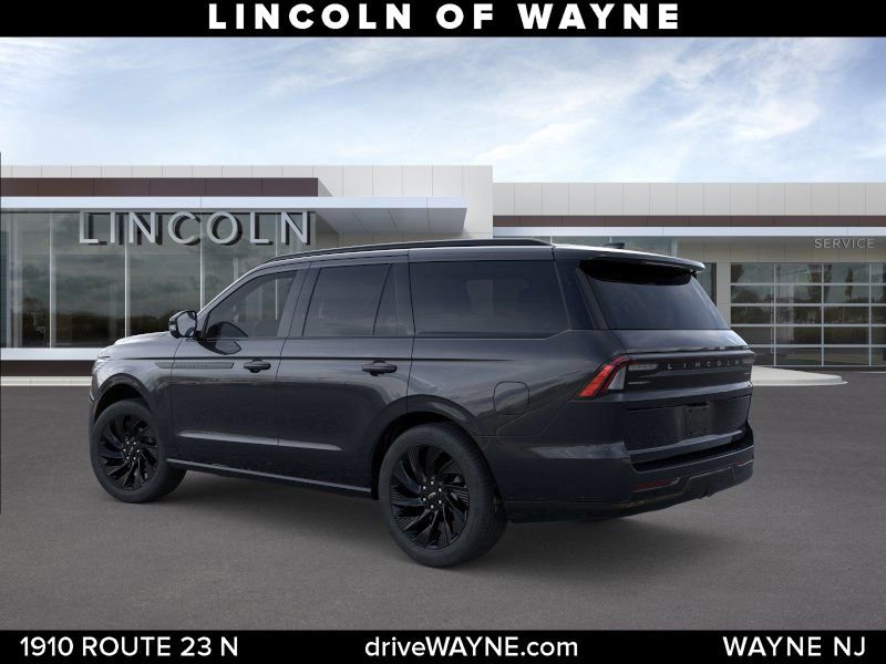 New 2025 Lincoln Navigator Reserve w/ Jet Appearance Package image 4
