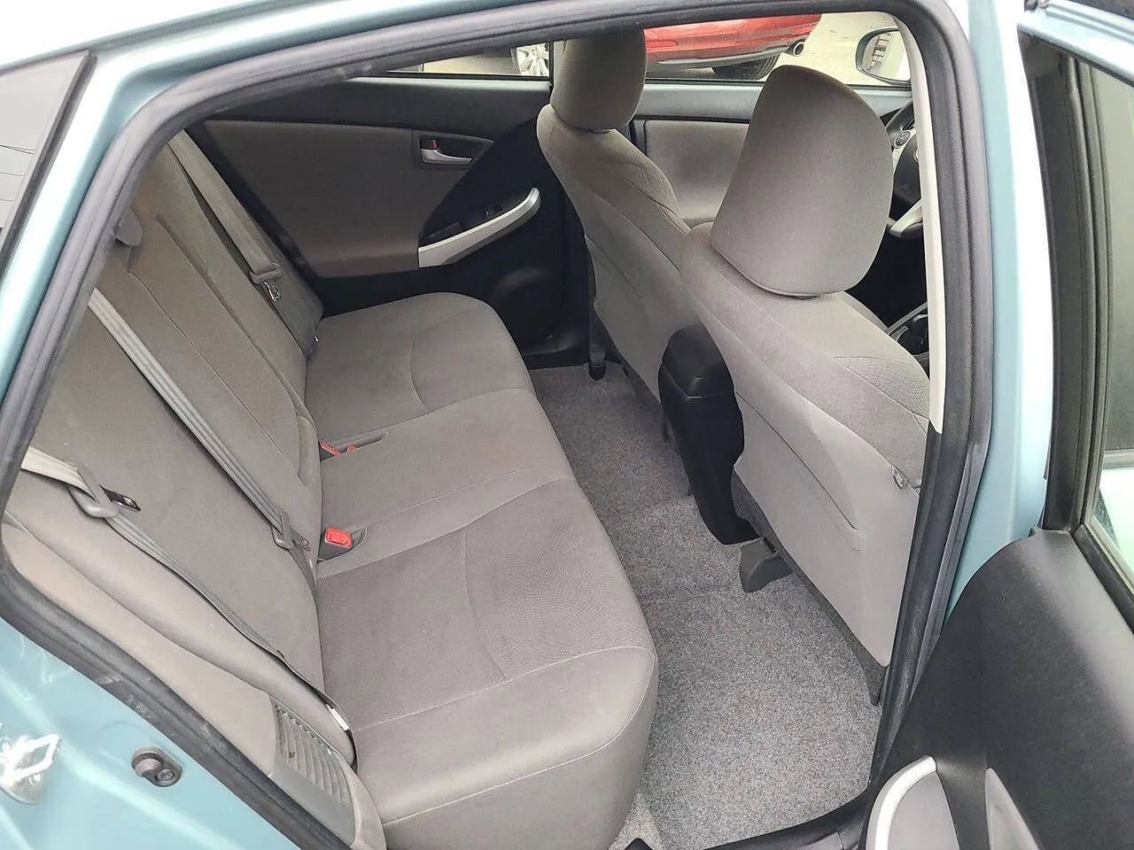 Used 2014 Toyota Prius Three w/ Solar Roof Package image 30