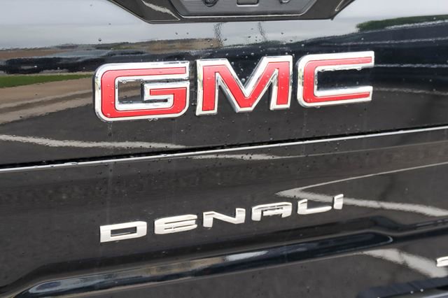 Used 2025 GMC Sierra 1500 Denali image 8