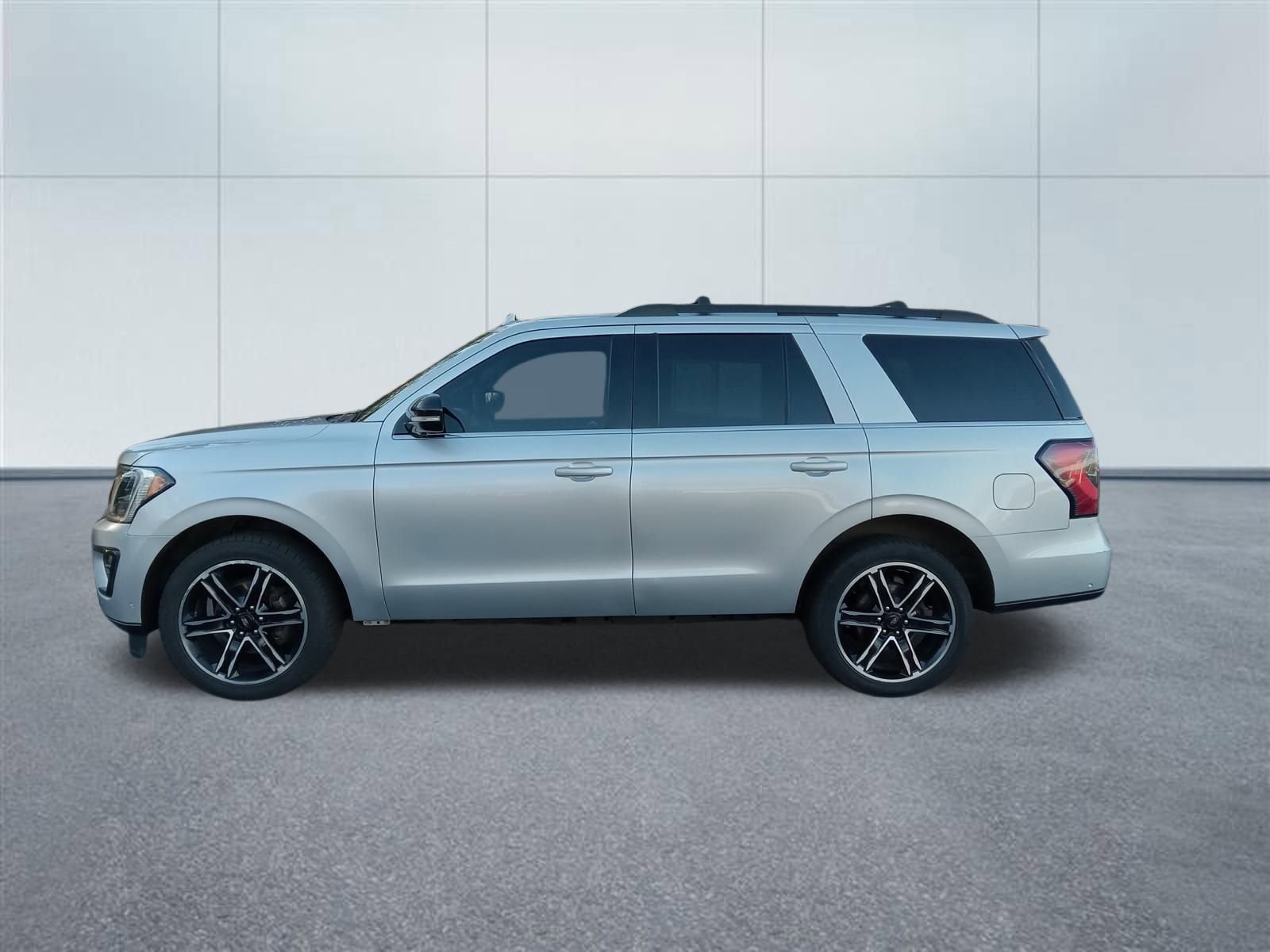 Used 2019 Ford Expedition Limited w/ Equipment Group 303A image 2