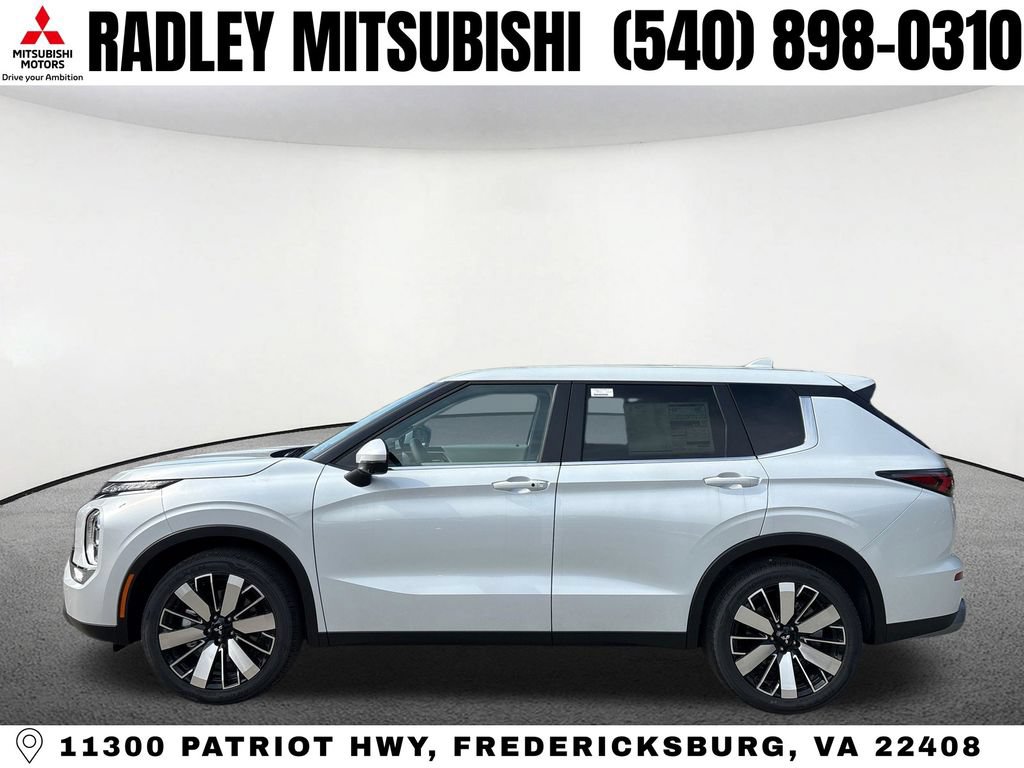 New 2026 Mitsubishi Outlander SE FWD image 16
