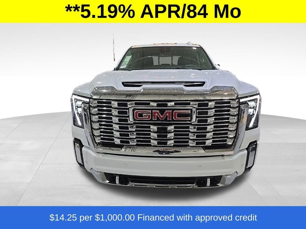 New 2026 GMC Sierra 3500 Denali w/ Denali Reserve Package AWD/4WD image 2
