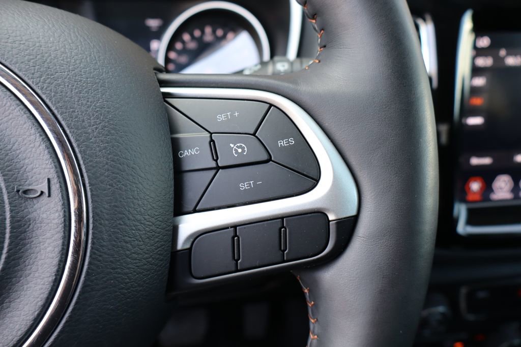 Used 2019 Jeep Compass Limited AWD/4WD image 16