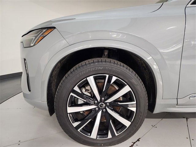 New 2025 Volvo XC90 B6 Core w/ Protection Package image 11