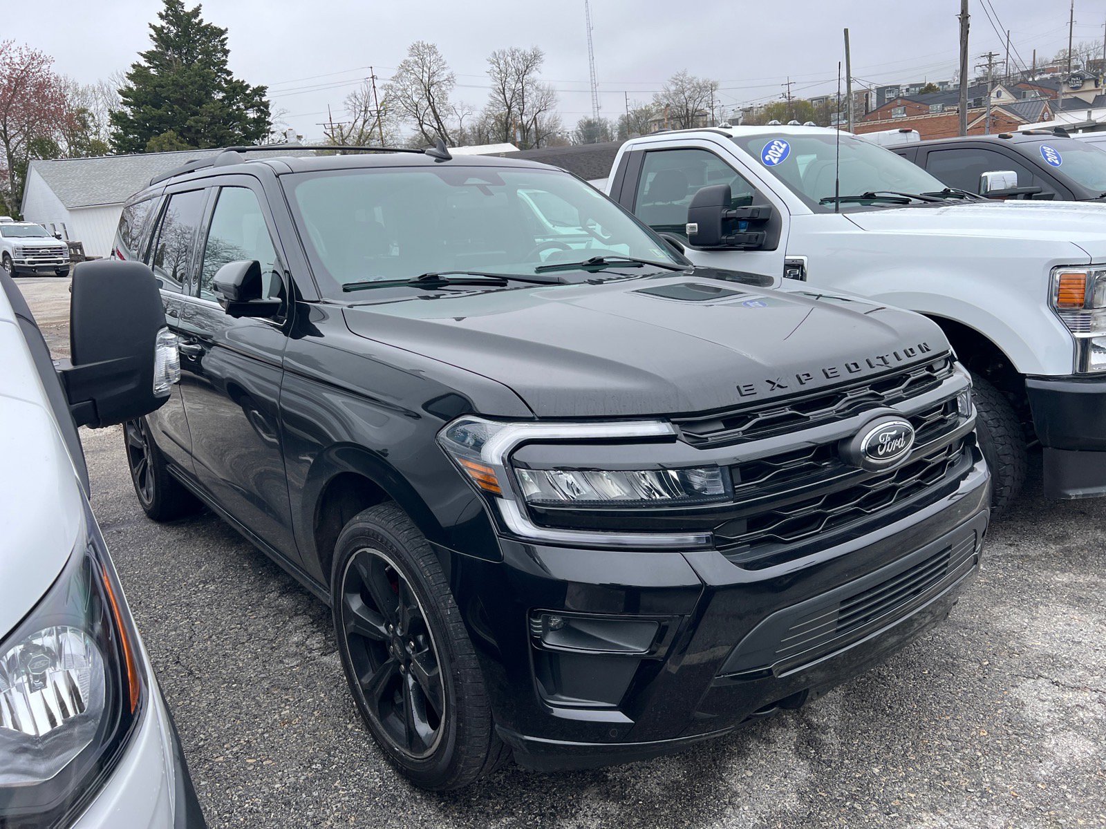 Certified 2022 Ford Expedition Limited AWD/4WD image 3