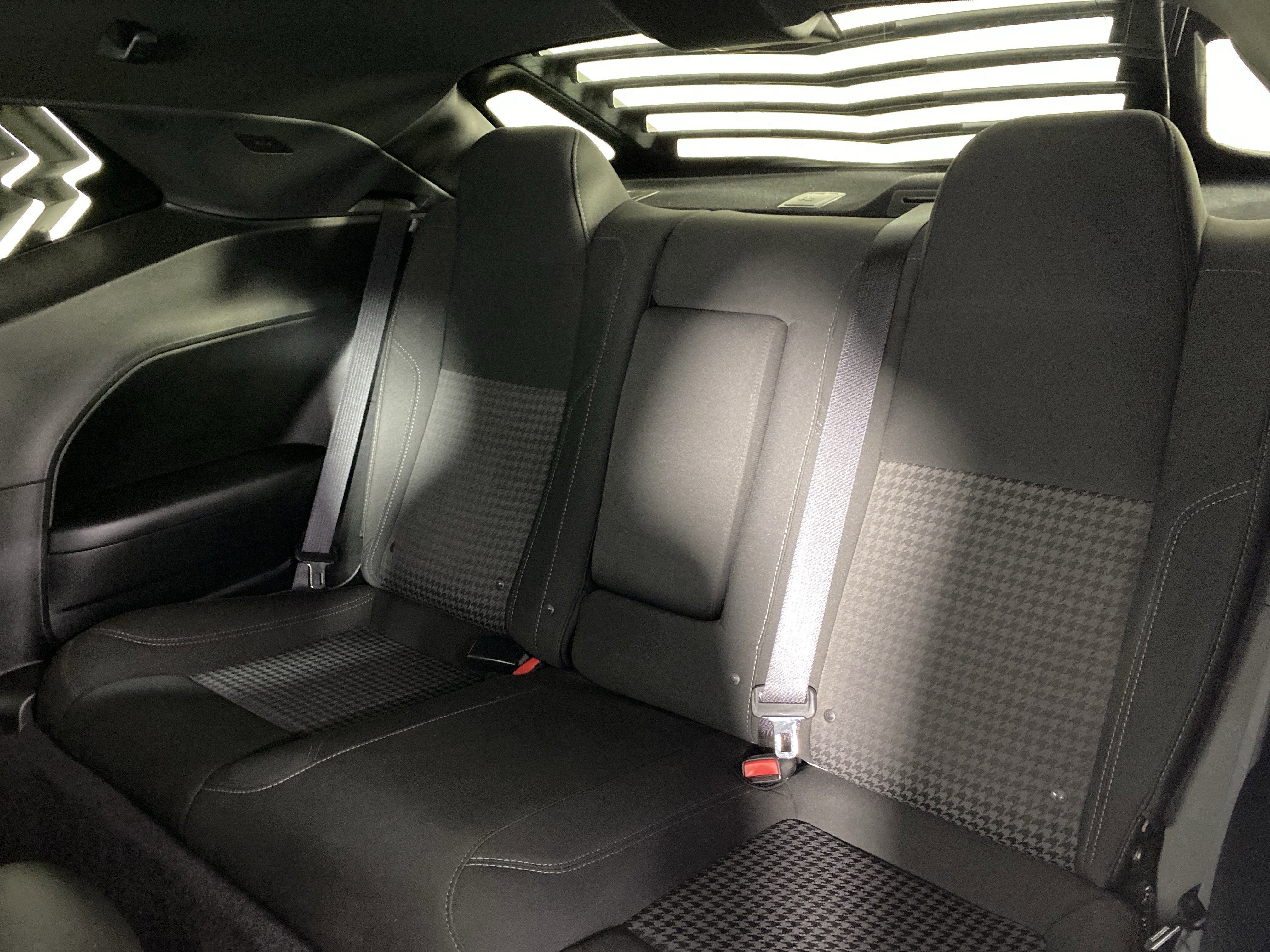 Used 2017 Dodge Challenger R/T image 29