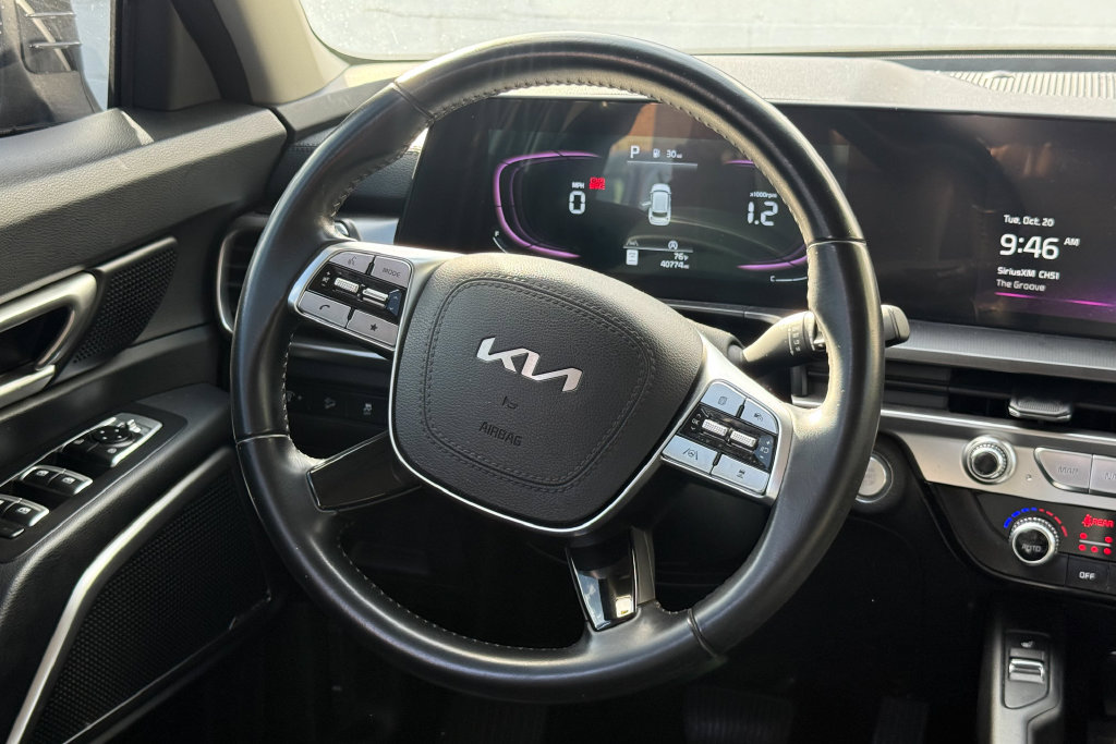 Certified 2024 Kia Telluride S w/ S Sunroof Package FWD image 9