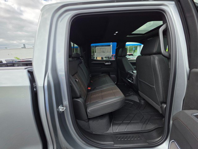 New 2026 Chevrolet Silverado 1500 High Country AWD/4WD image 18