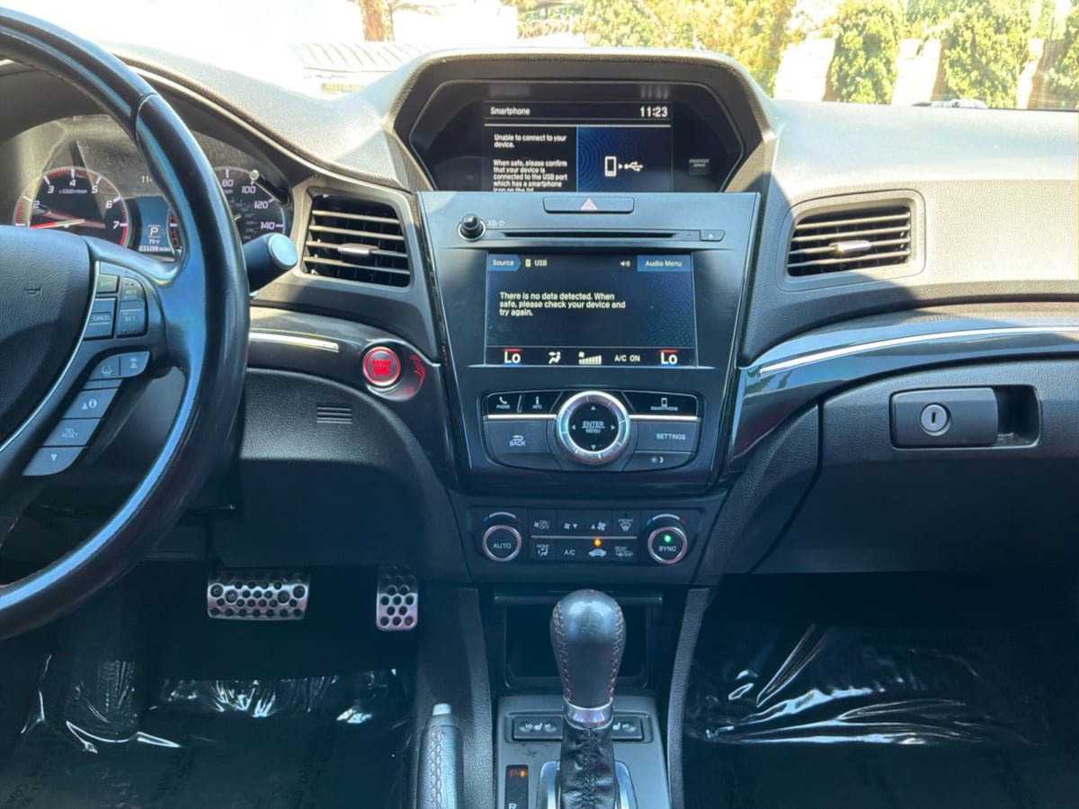 Used 2020 Acura ILX FWD image 15