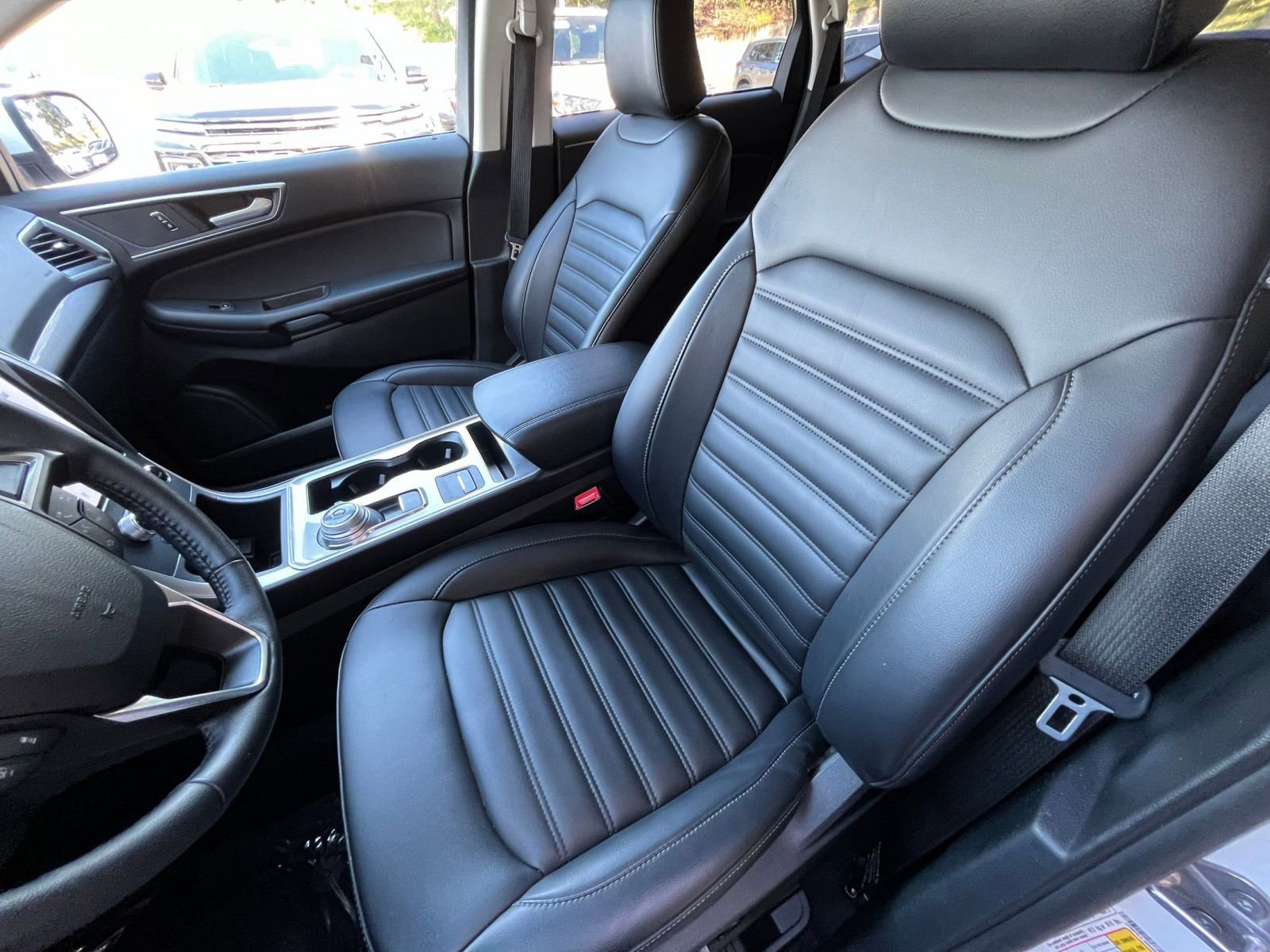 Used 2024 Ford Edge SEL image 36