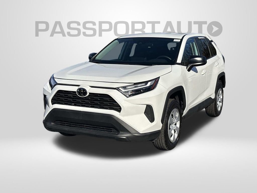 Used 2025 Toyota RAV4 LE video 1