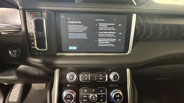 Used 2023 GMC Yukon Denali AWD/4WD image 22