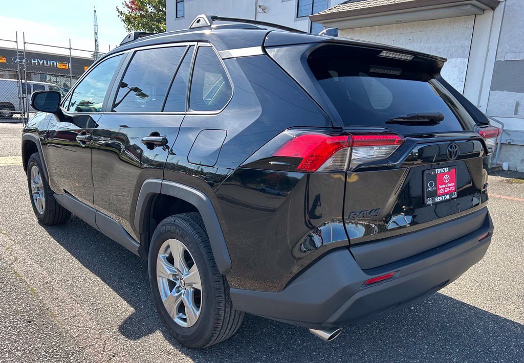 Certified 2023 Toyota RAV4 XLE w/ XLE Grade Weather Package AWD/4WD image 7