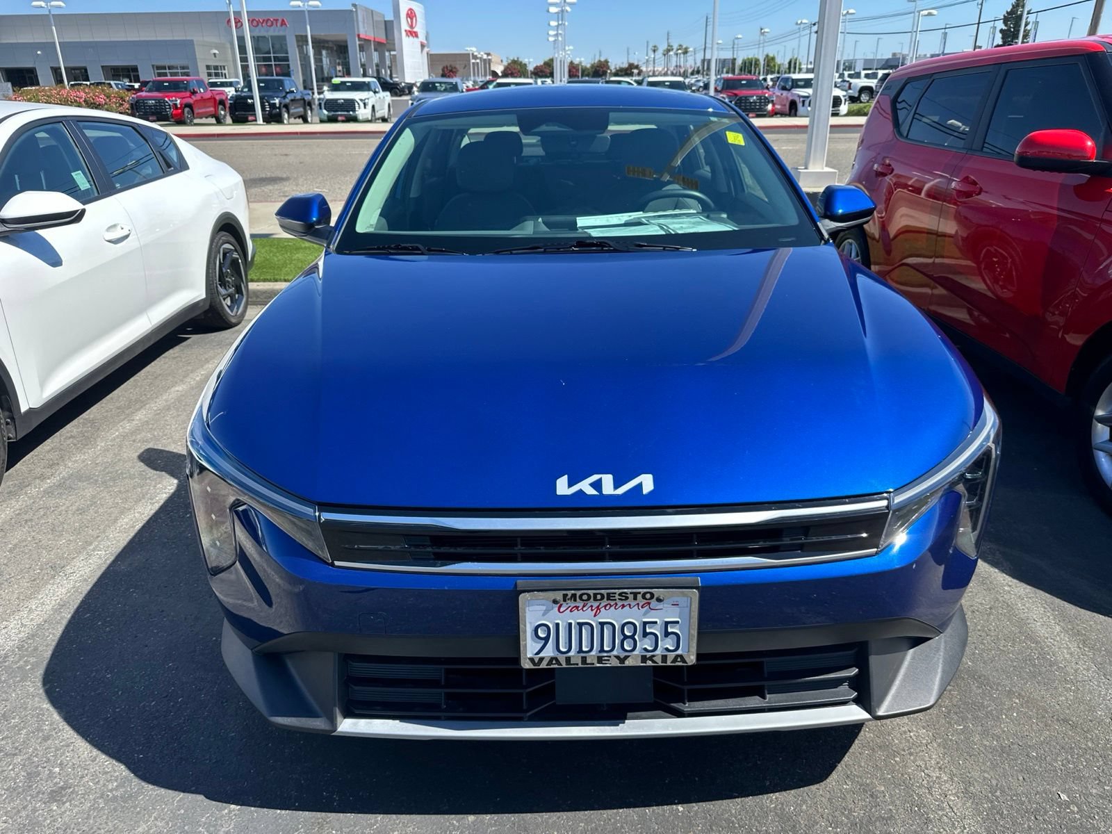 Certified 2025 Kia K4 EX FWD image 2