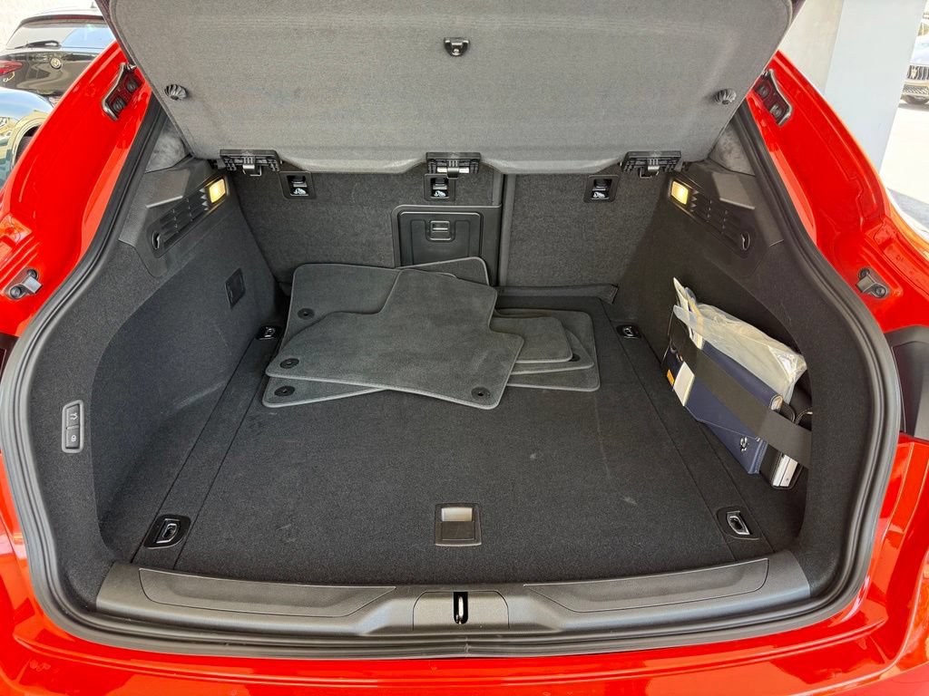 Certified 2023 Maserati Levante Modena AWD/4WD image 27