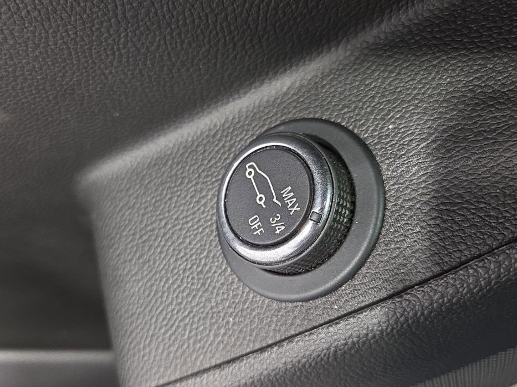 Used 2022 Chevrolet Traverse Premier AWD/4WD image 37