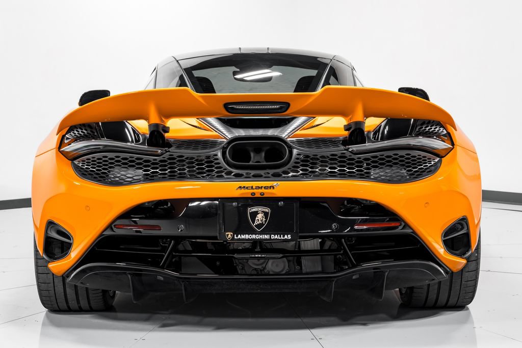 Used 2026 McLaren 750S RWD image 4