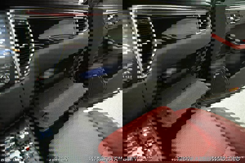 Used 2018 Porsche Macan GTS AWD/4WD image 34