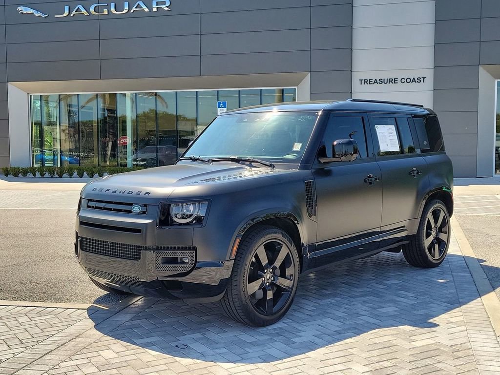 Used 2024 Land Rover Defender 110 X-Dynamic SE image 1