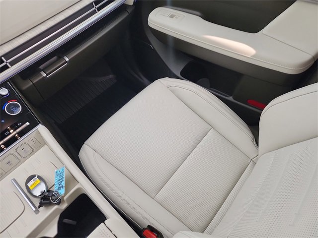 New 2025 Hyundai Santa Fe Calligraphy FWD image 14