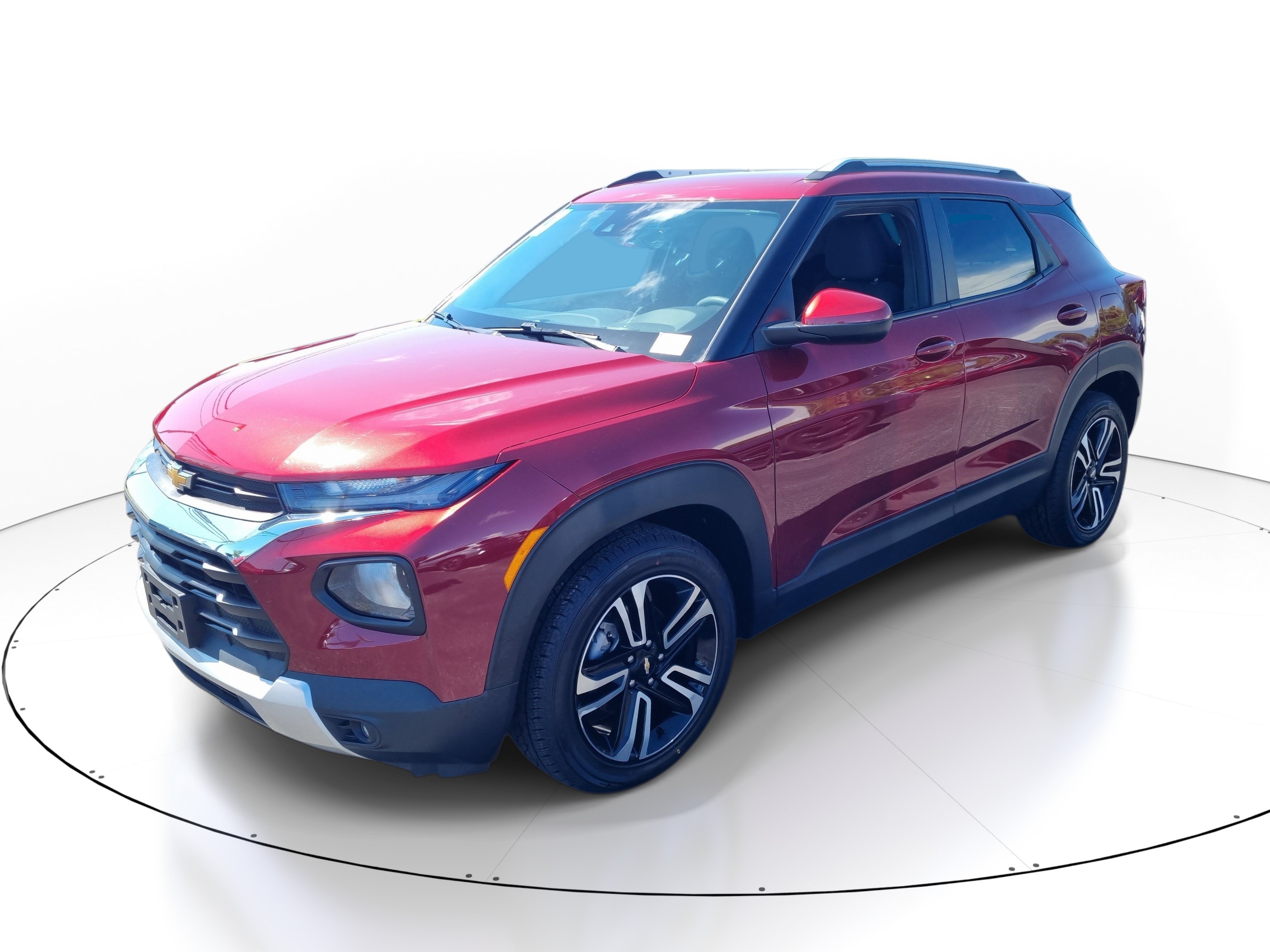 Used 2023 Chevrolet TrailBlazer LT w/ Convenience Package FWD image 3