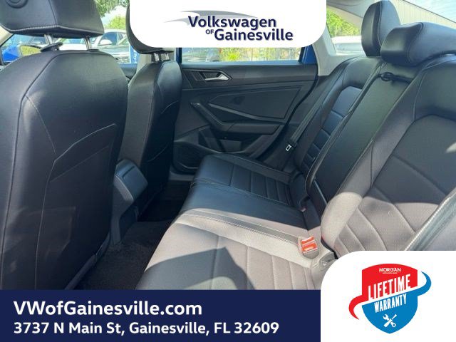 Certified 2024 Volkswagen Jetta SE FWD image 10