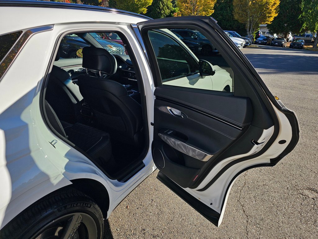 Certified 2025 Genesis GV70 3.5T Sport w/ Sport Advanced Package image 26