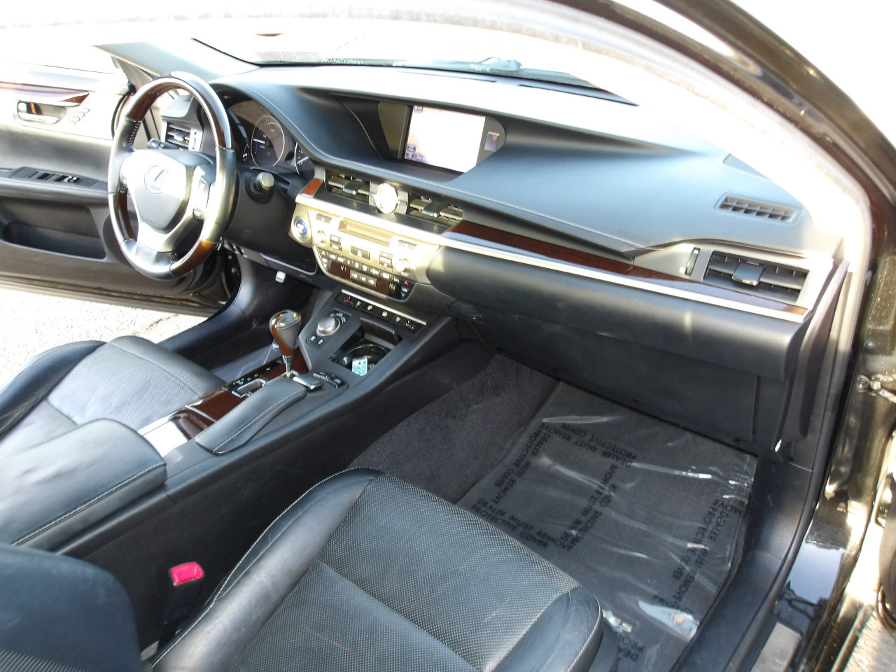 Used 2013 Lexus ES 300h FWD image 12