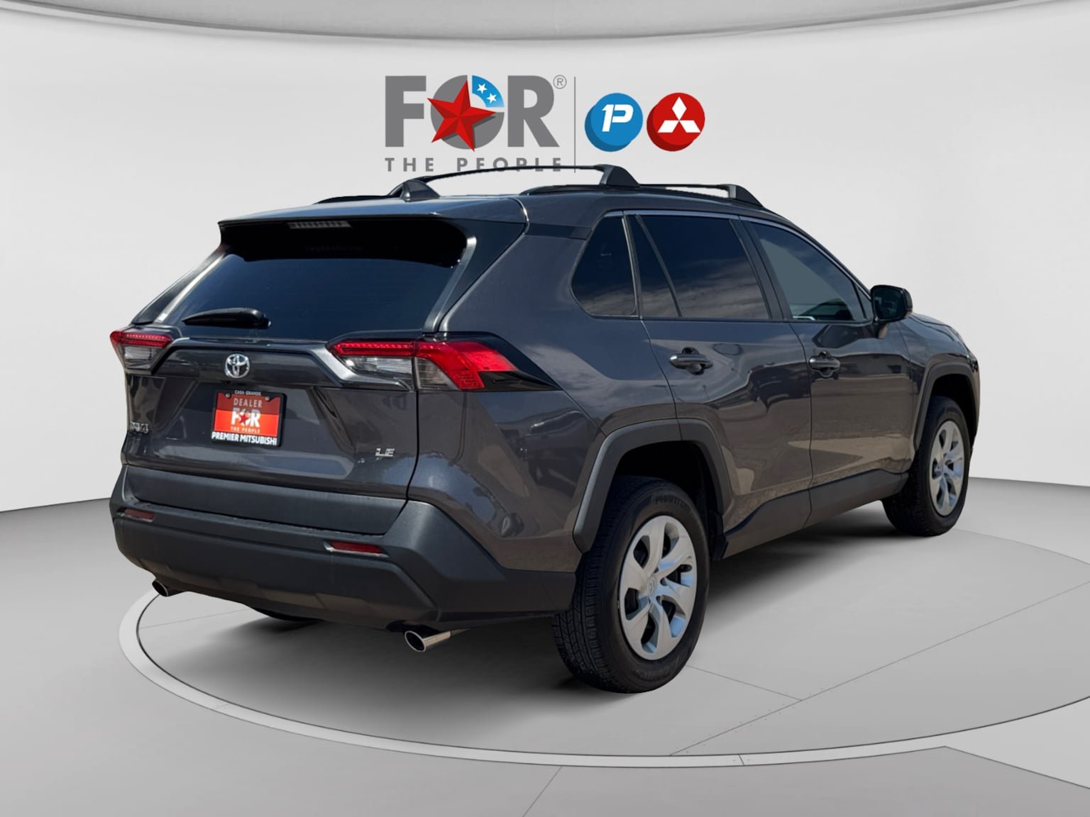 Used 2021 Toyota RAV4 LE w/ Carpet Mat Package (TMS) FWD image 5