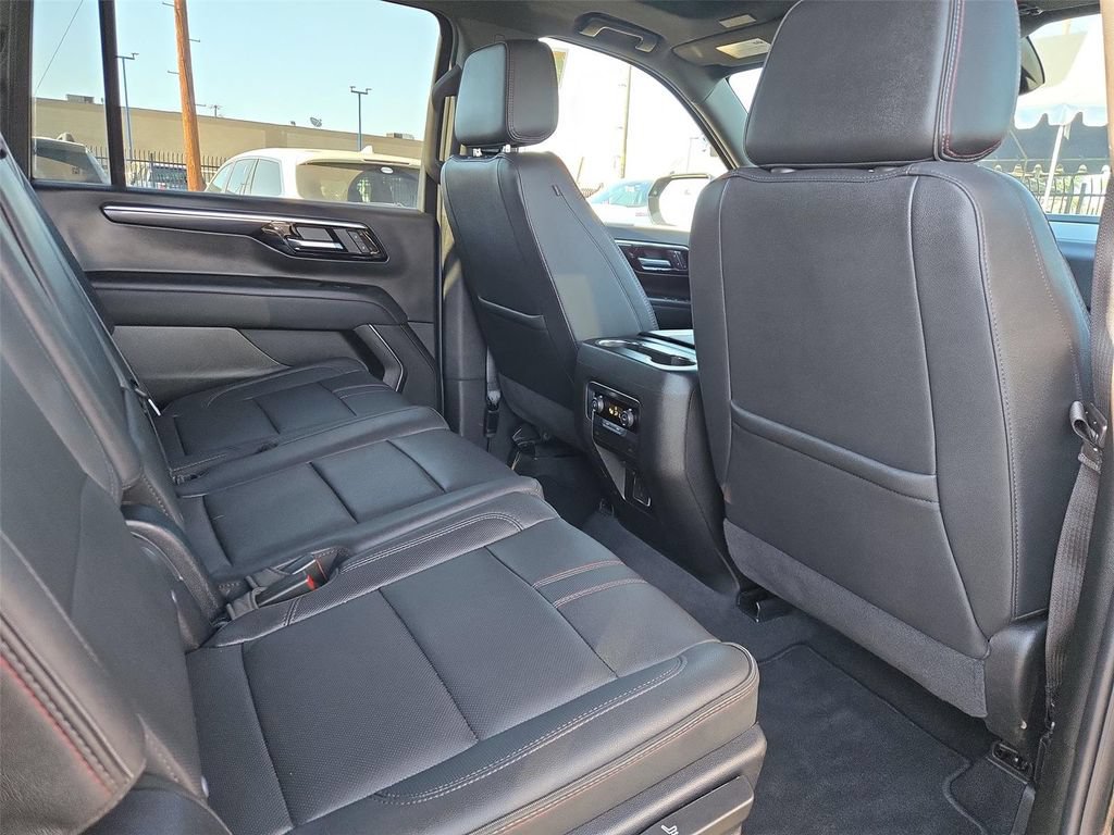 Certified 2025 Chevrolet Suburban RST w/ Sun And Tow Package RWD image 19