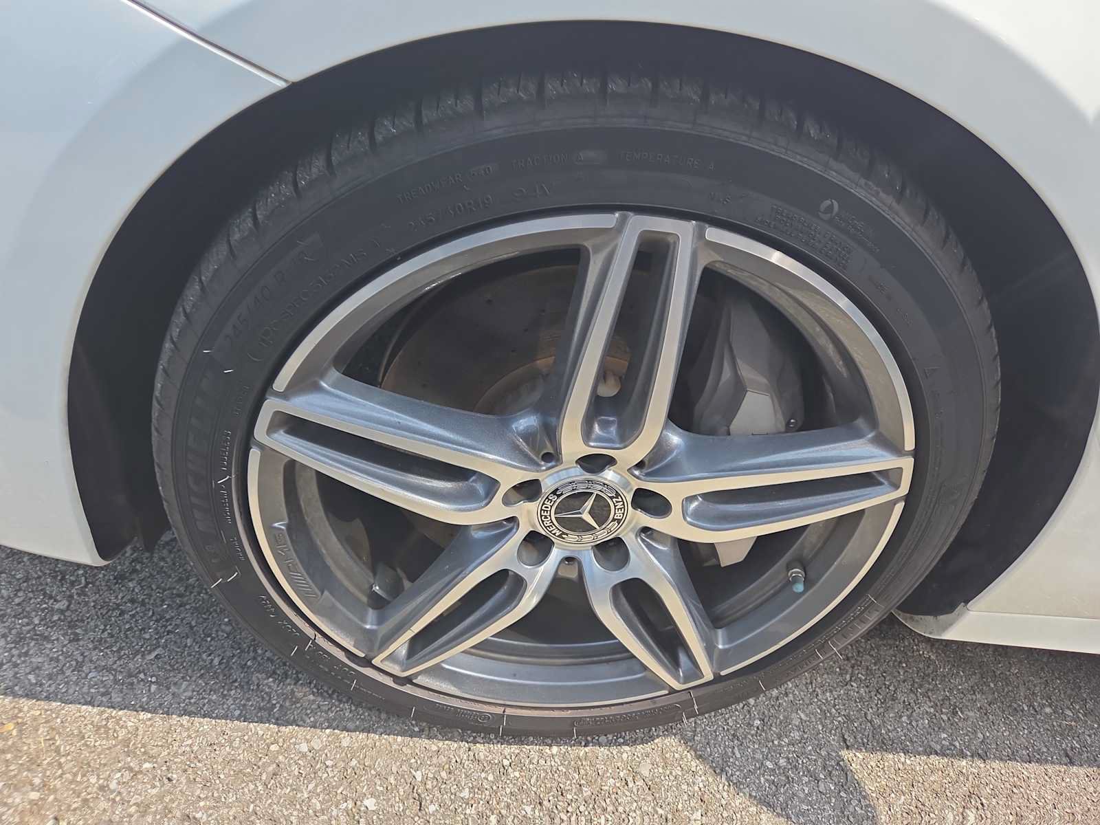 Used 2018 Mercedes-Benz E 300 image 7