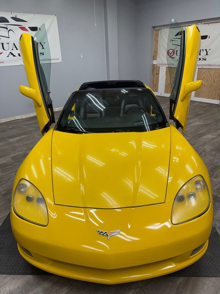 Used 2007 Chevrolet Corvette Coupe w/ Preferred Equipment Group RWD image 6