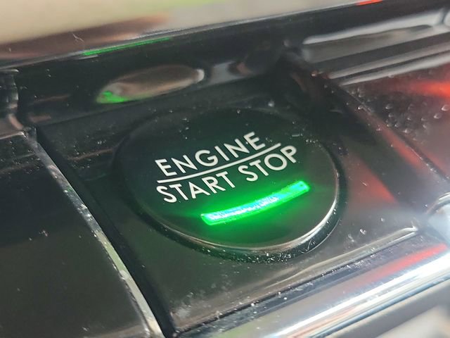 Used 2022 Lincoln Nautilus Reserve w/ Luxury Package image 17