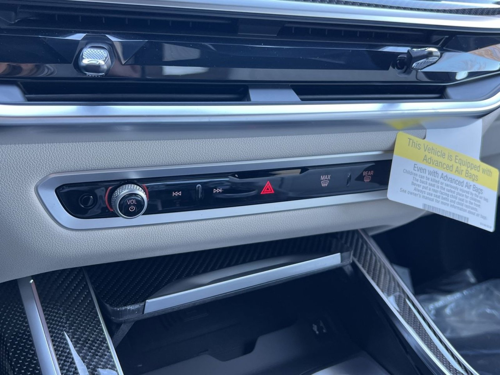 Used 2025 BMW X7 M60i image 15