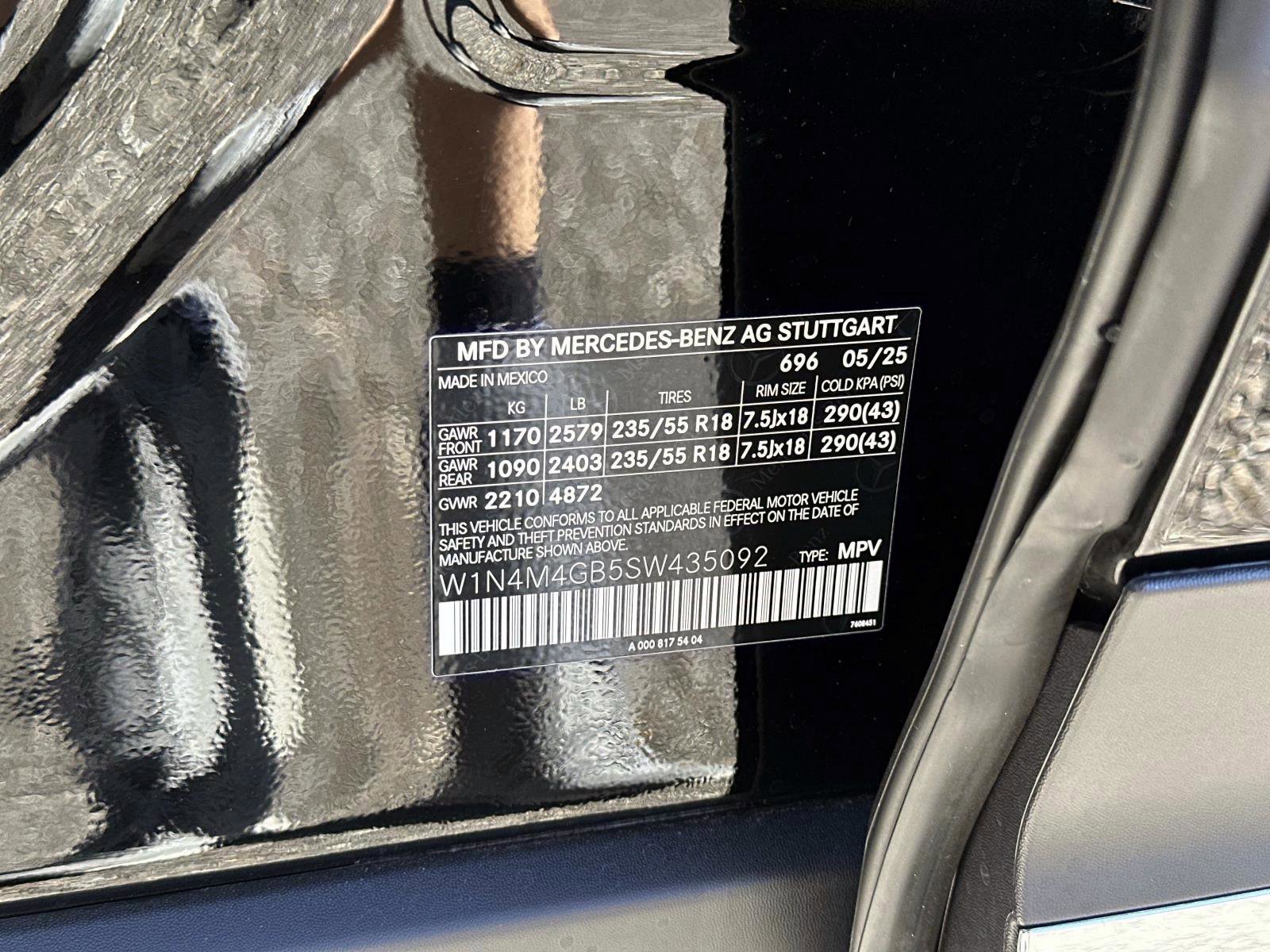 Certified 2025 Mercedes-Benz GLB 250 image 30