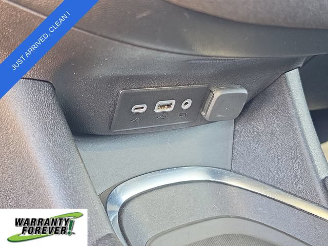 Used 2022 Chevrolet Malibu LT FWD image 28