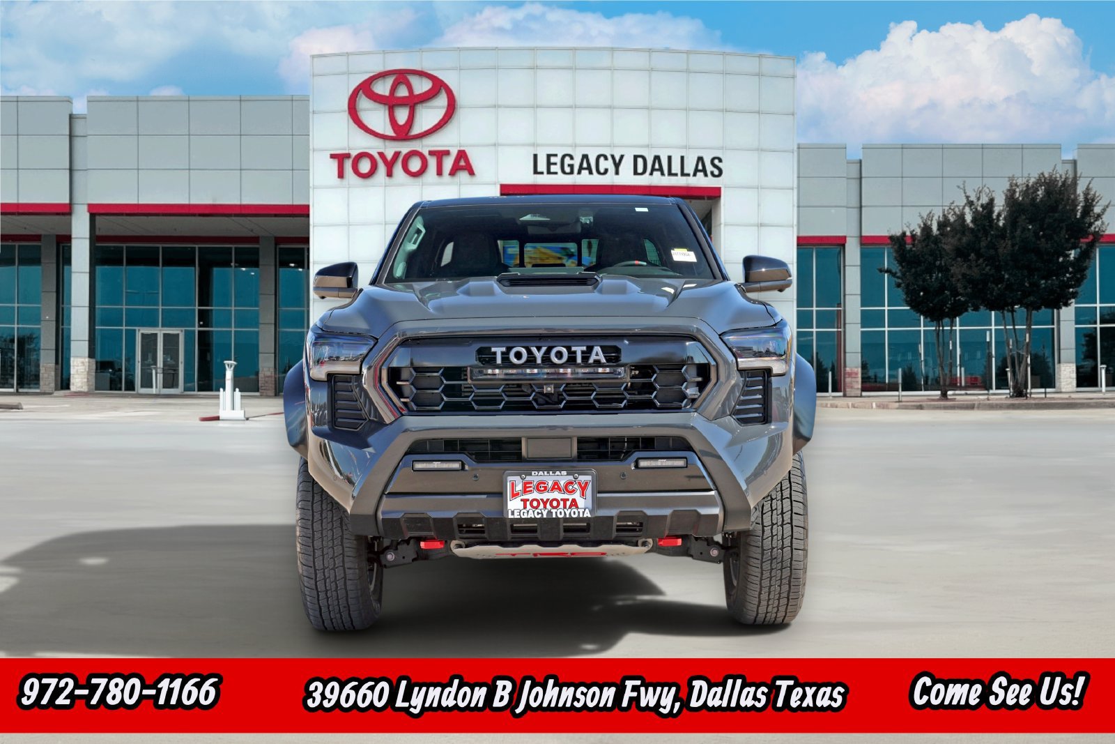 Used 2025 Toyota Tacoma TRD Pro w/ Tow Tech Package AWD/4WD image 6