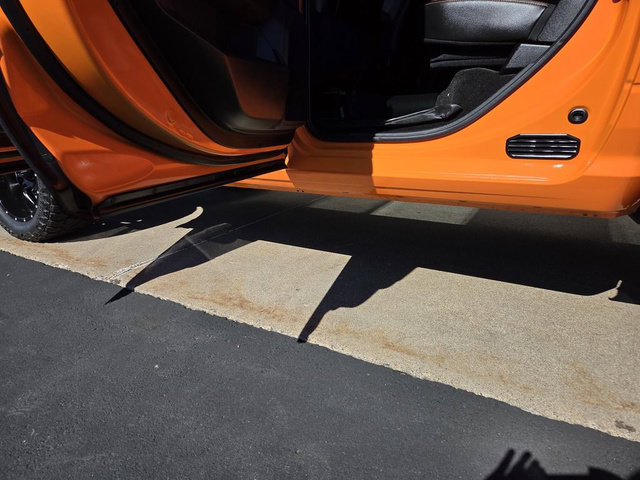 Used 2015 RAM 1500 Sport w/ Ignition Orange Sport Package AWD/4WD image 16