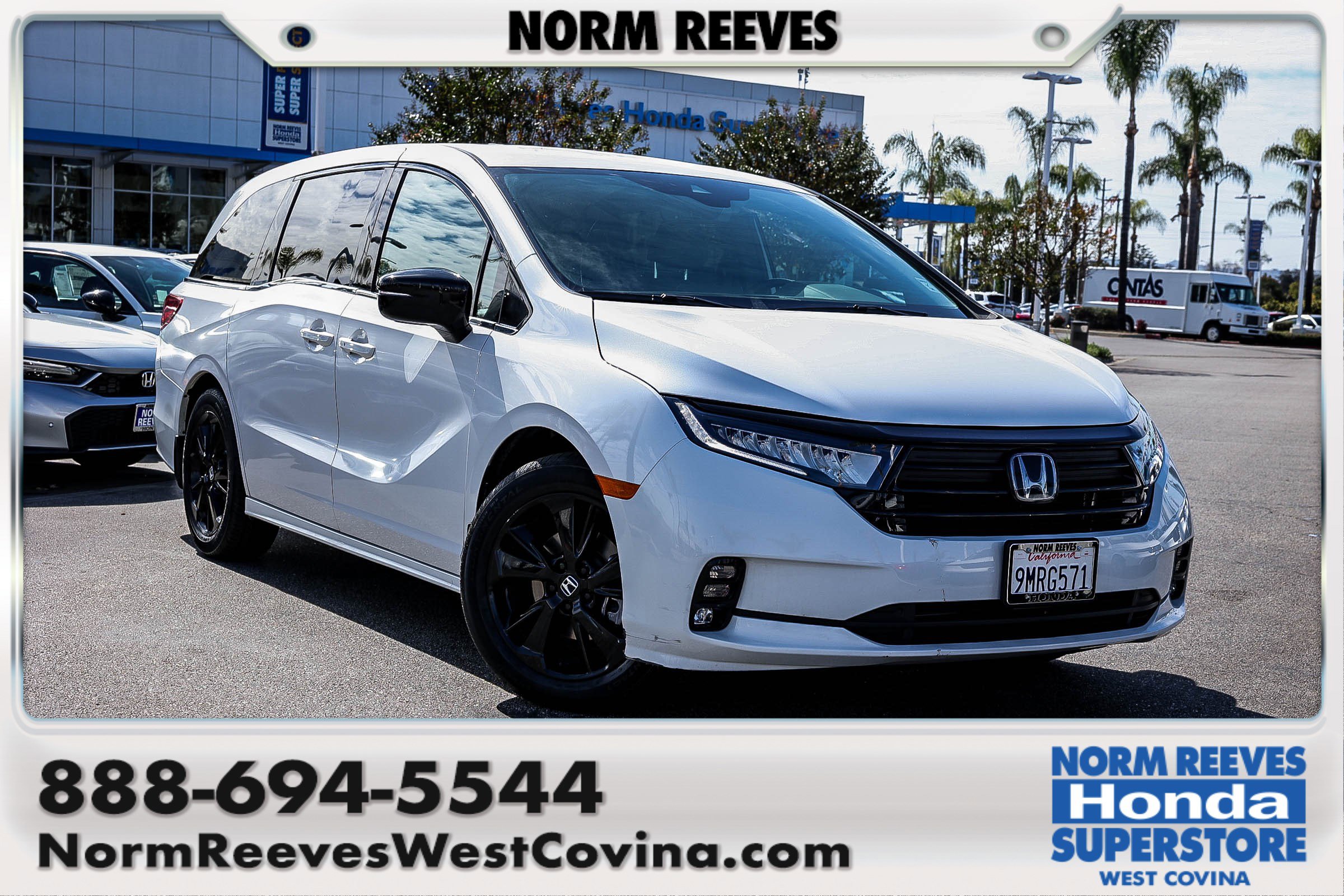 Certified 2024 Honda Odyssey Sport image 1