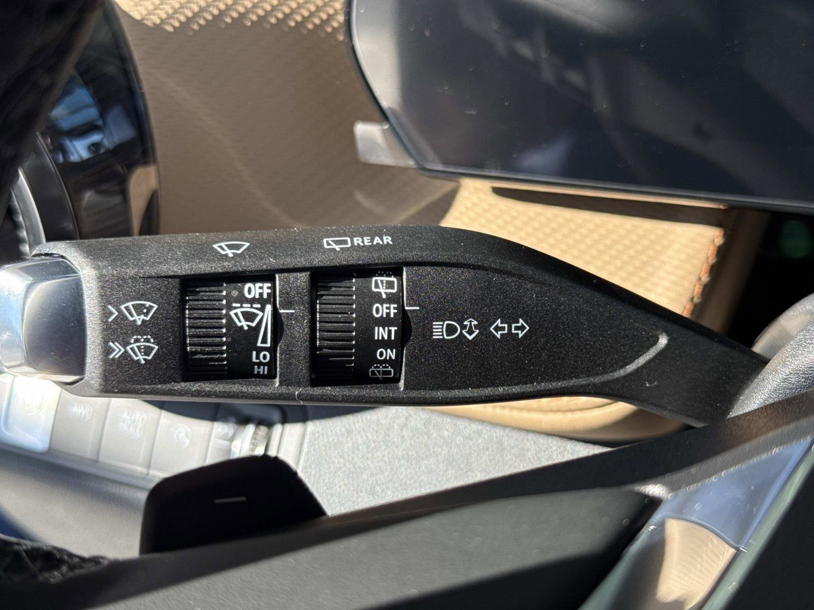 New 2026 Chevrolet Equinox ACTIV w/ Convenience Package III image 7