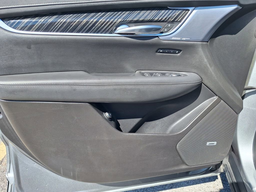 Used 2024 Cadillac XT6 Premium Luxury image 33