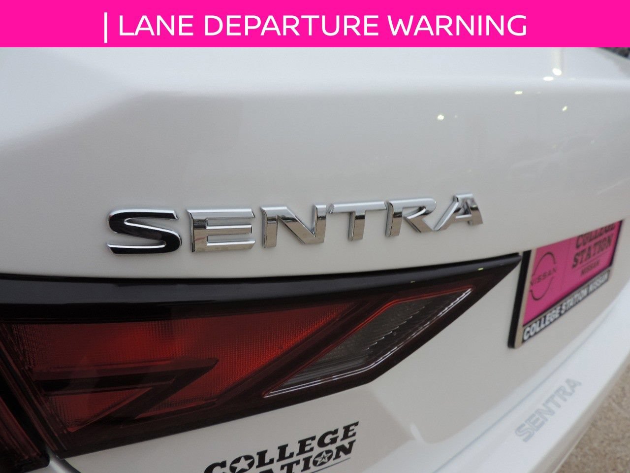 Used 2025 Nissan Sentra SV w/ Trunk Package FWD image 14