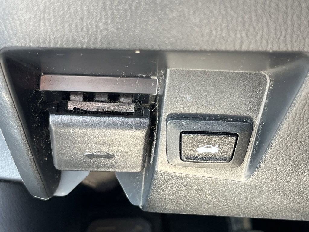 Used 2020 MAZDA MX-5 Miata Grand Touring image 11