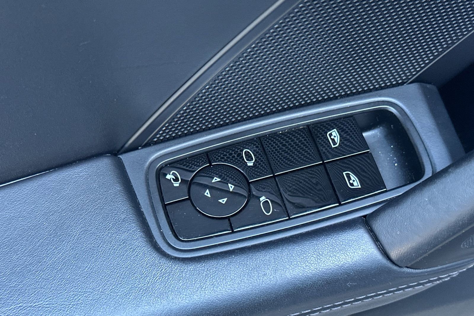 Certified 2020 Porsche 911 Carrera 4S image 13