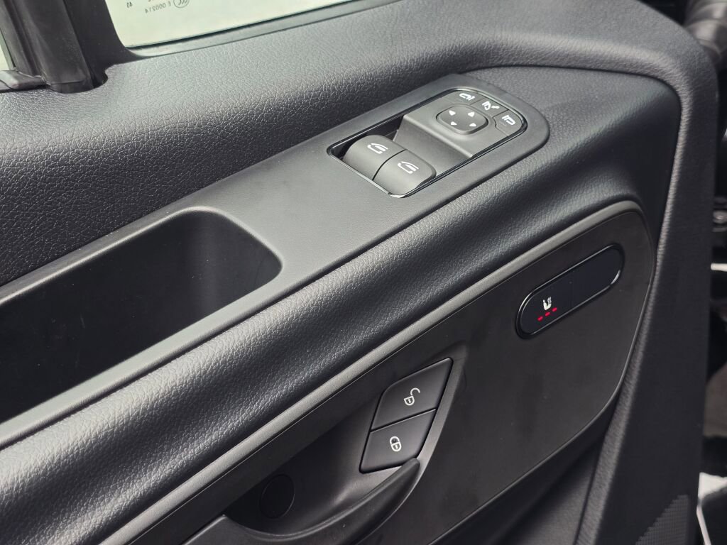 New 2026 Mercedes-Benz Sprinter 2500 image 21